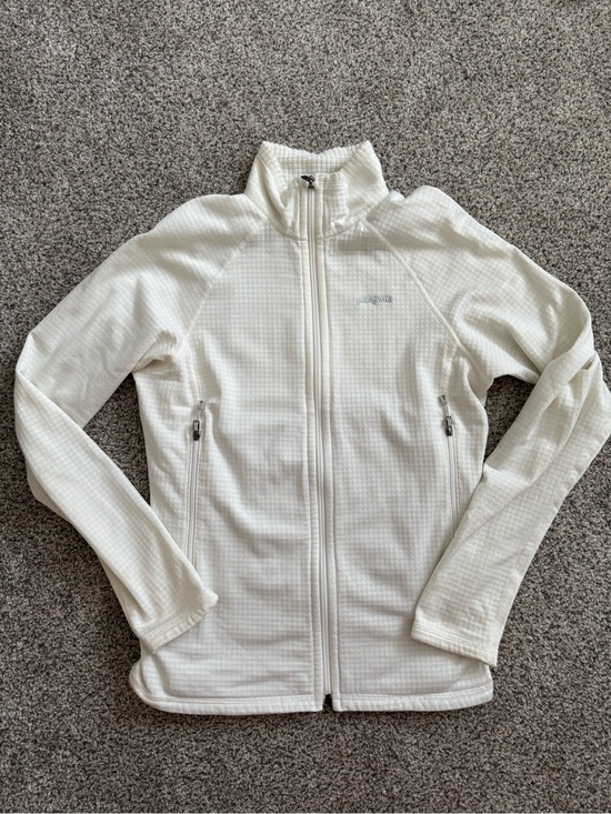 Patagonia Tops - Patagonia Women's Cream Grid-Textured Full-Zip Jacket